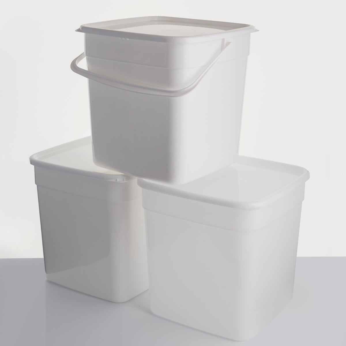 Capacity Liters 10 litre standard container with lid – Multiplas Ltd Store